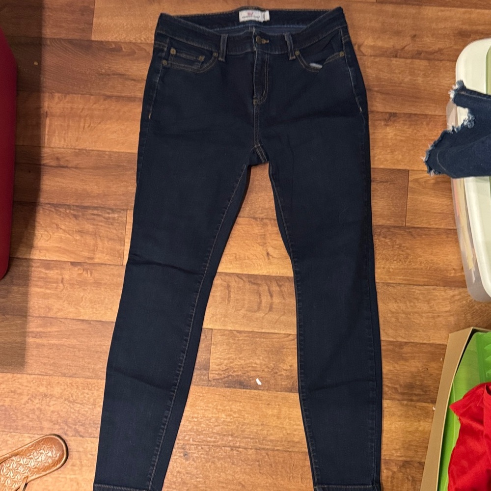 Dark Blue Vineyard Vines sz. 8